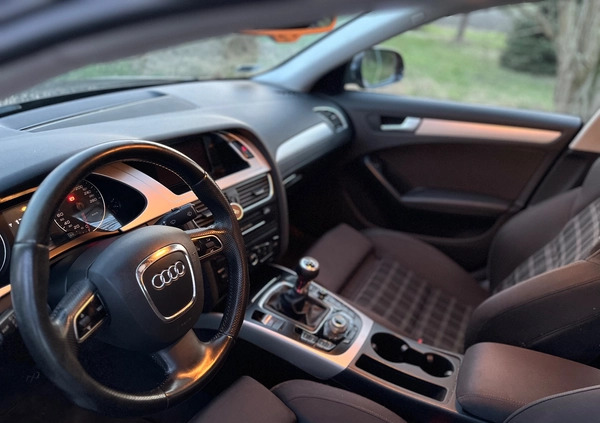 Audi A4 cena 39800 przebieg: 330000, rok produkcji 2011 z Błonie małe 37